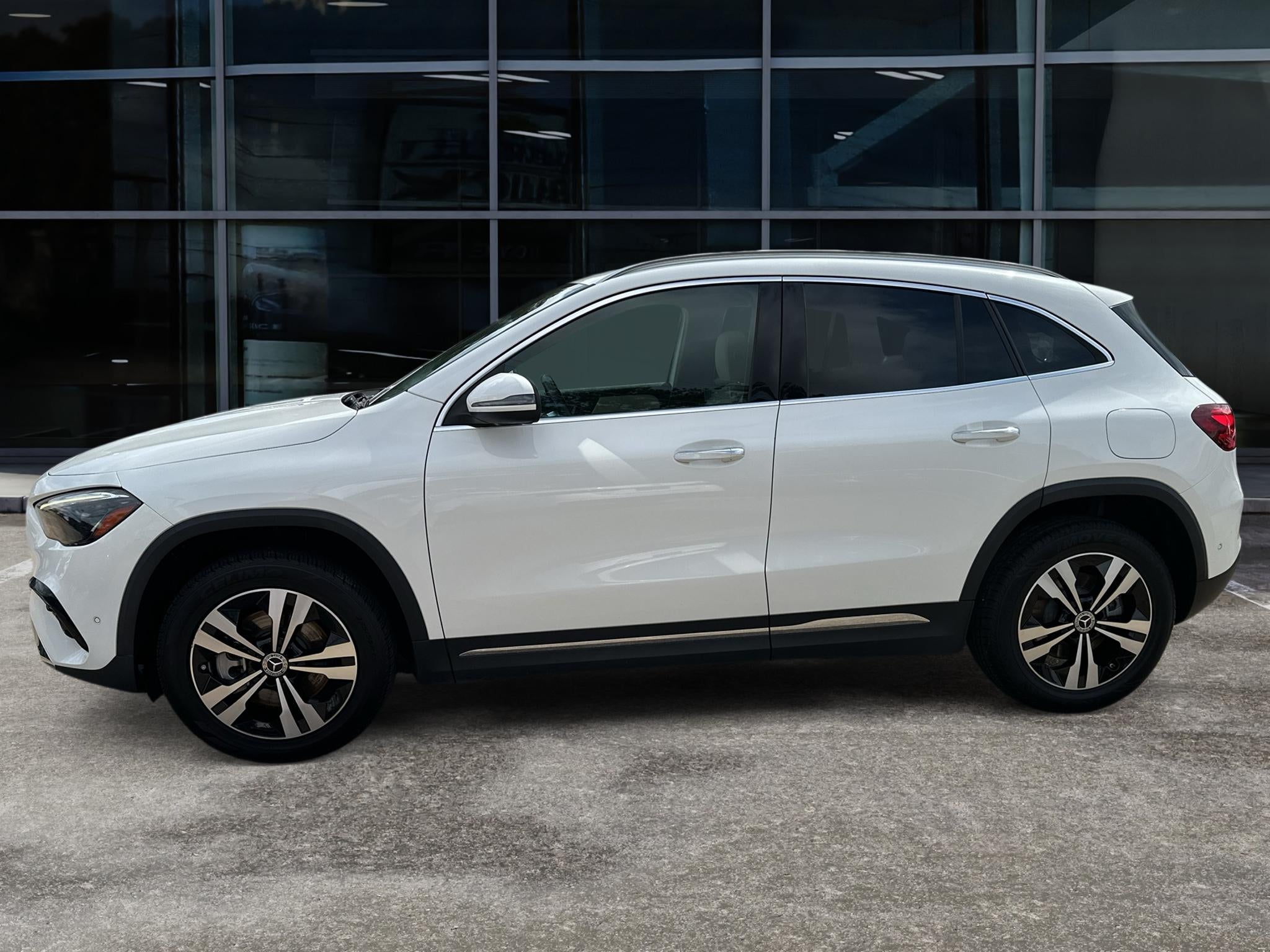2025 Mercedes-Benz GLA 250 250