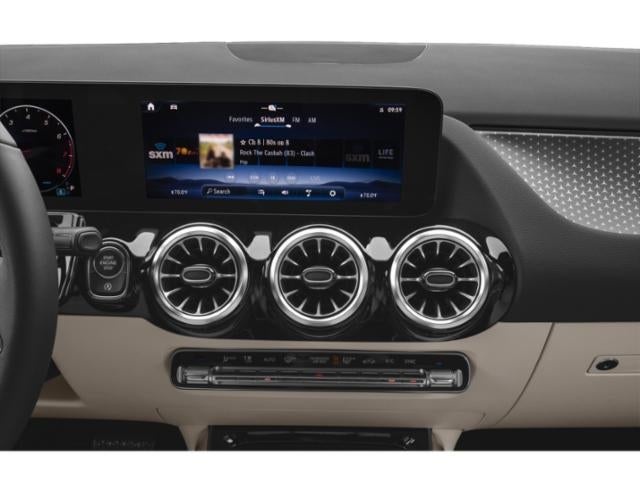 2025 Mercedes-Benz GLA 250 250