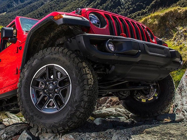 Jeep Wrangler Ground Clearance (Specs, Info, Features)